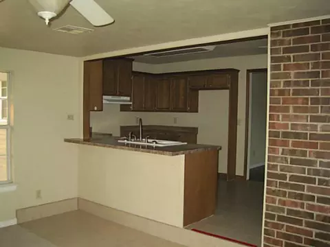 609 E Park St, Tecumseh, OK 74873 photo 12