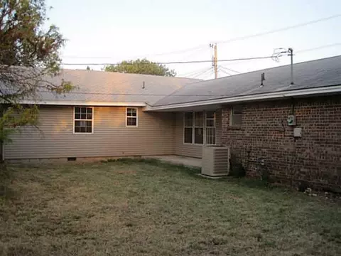 609 E Park St, Tecumseh, OK 74873 photo 14