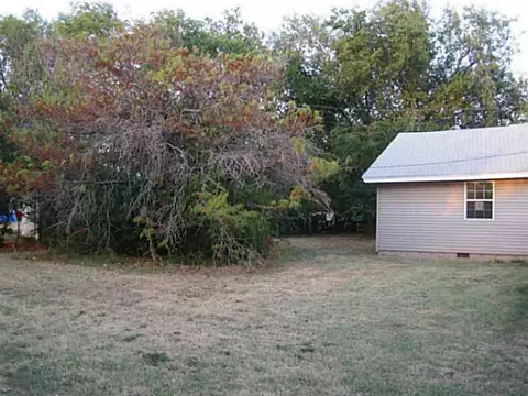 609 E Park St, Tecumseh, OK 74873 photo 18