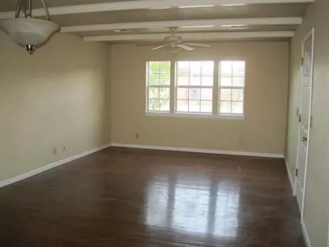609 E Park St, Tecumseh, OK 74873 photo 5