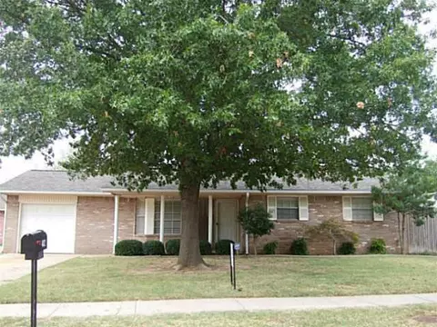 402 Beacon Ave, Norman, OK 73071 photo 2