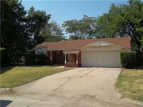 6918 NW 60th Dr, Bethany, OK 73008 photo 1
