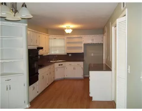 6918 NW 60th Dr, Bethany, OK 73008 photo 4