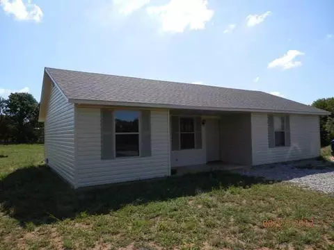 21145 Perry Dr, Tecumseh, OK 74873 photo 3