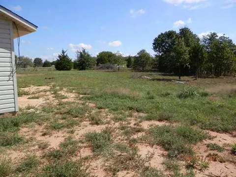 21145 Perry Dr, Tecumseh, OK 74873 photo 5