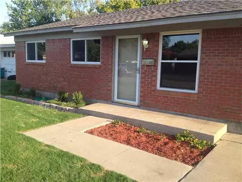 7128 18th St, Bethany, OK 73008 photo 1