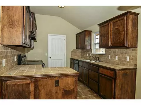 414 Tecumseh Meadows Ct, Norman, OK 73069 photo 10