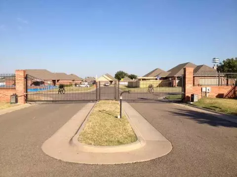 1101 Falling Leaf Ter, Moore, OK 73160 photo 3