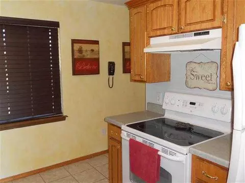 104 Pickard Dr, Mcloud, OK 74851 photo 6