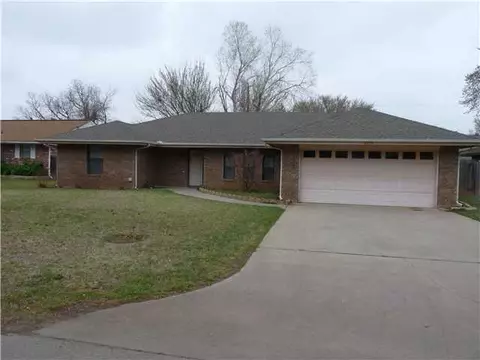 6815 NW 31st St, Bethany, OK 73008 photo 1