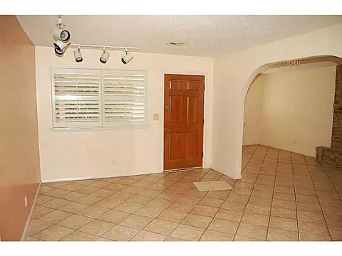 404 Rock Pl, Moore, OK 73160 photo 4