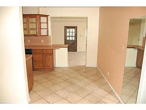 404 Rock Pl, Moore, OK 73160 photo 10
