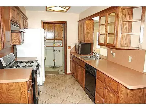 404 Rock Pl, Moore, OK 73160 photo 9