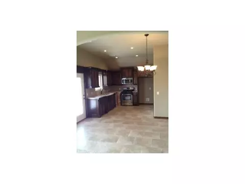 3013 Brookstone Ct, Moore, OK 73160 photo 5