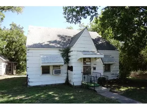 314 N Maple St, Commerce, OK 74339 photo 1