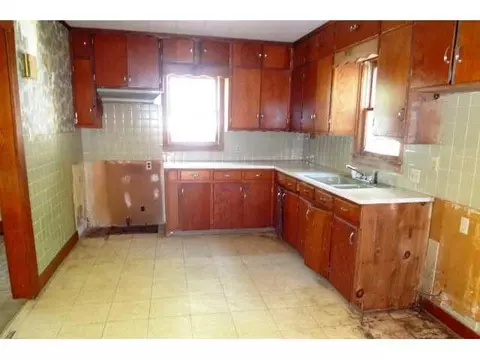 314 N Maple St, Commerce, OK 74339 photo 4