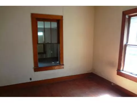 314 N Maple St, Commerce, OK 74339 photo 7