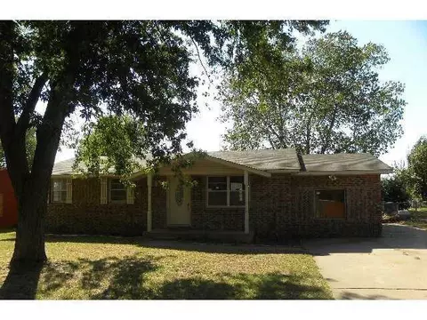 409 Lynda Way, Tuttle, OK 73089 photo 1