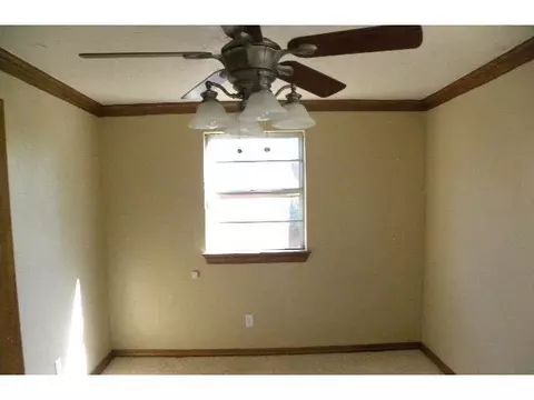 409 Lynda Way, Tuttle, OK 73089 photo 5