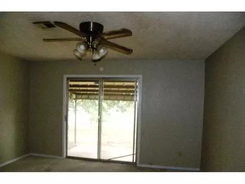 119 Folsom Dr, Mcloud, OK 74851 photo 3