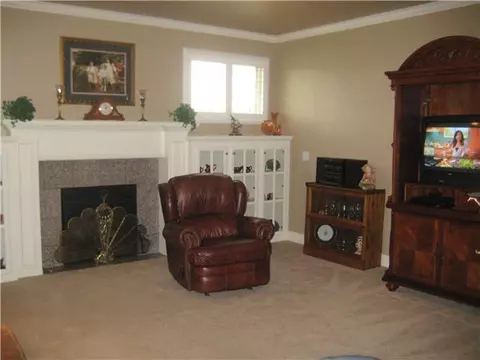 4305 Nugget Ln, Tuttle, OK 73089 photo 2