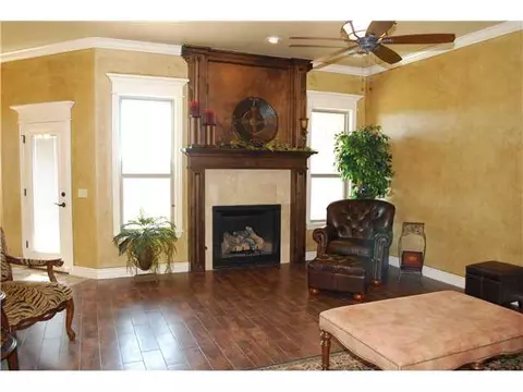 19000 Pinehurst Trail Dr, Edmond, OK 73012 photo 4