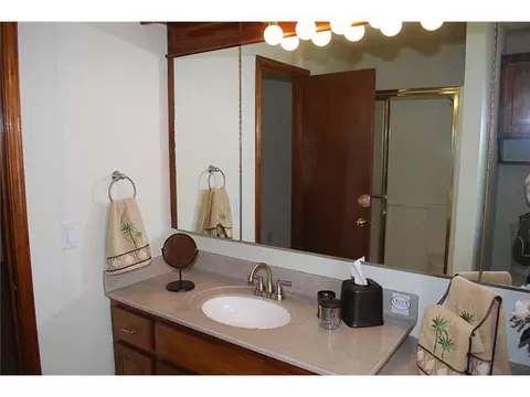 9304 Buttonwood Ave, Moore, OK 73160 photo 9