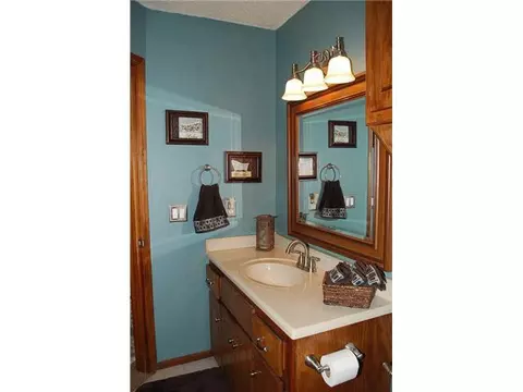 9304 Buttonwood Ave, Moore, OK 73160 photo 11