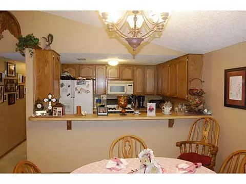 2109 Parkview Dr, Moore, OK 73170 photo 9