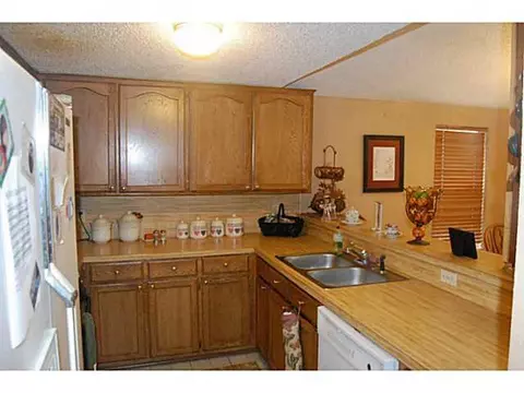 2109 Parkview Dr, Moore, OK 73170 photo 10