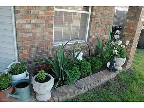2109 Parkview Dr, Moore, OK 73170 photo 3