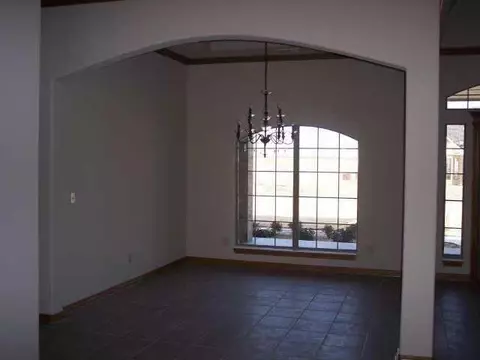4603 Pikeys Trl, Tuttle, OK 73089 photo 4