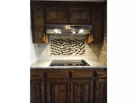 11508 Hackney Ln, Yukon, OK 73099 photo 4