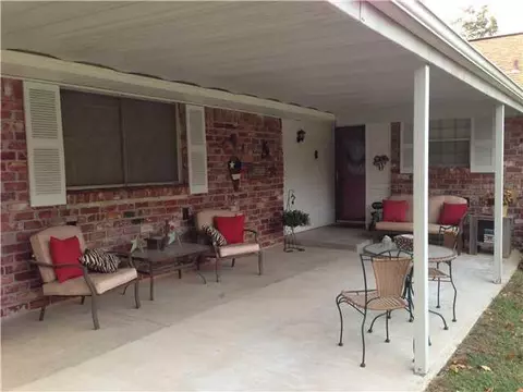 6817 NW 31st St, Bethany, OK 73008 photo 2