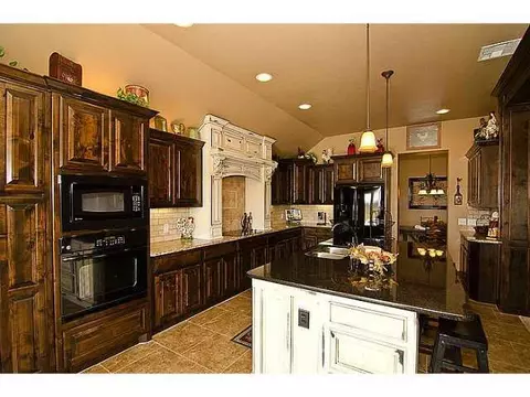 3860 Daniel Ct, Norman, OK 73072 photo 4