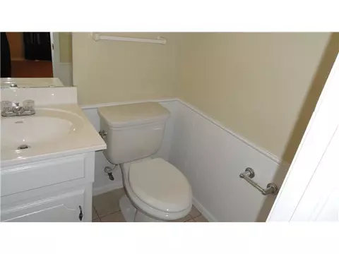 1213 Cavalier St, Moore, OK 73160 photo 11
