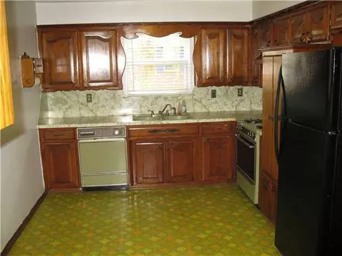 1018 Hampton Rd, Harrah, OK 73045 photo 4