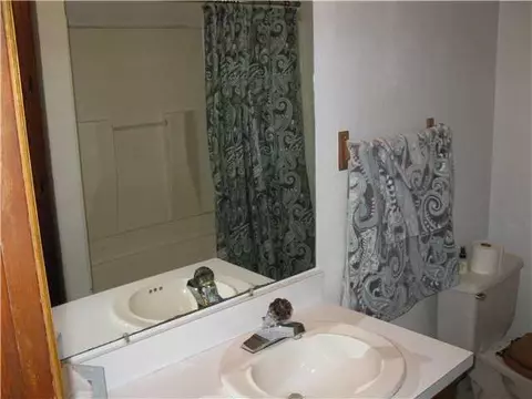 1018 Hampton Rd, Harrah, OK 73045 photo 5