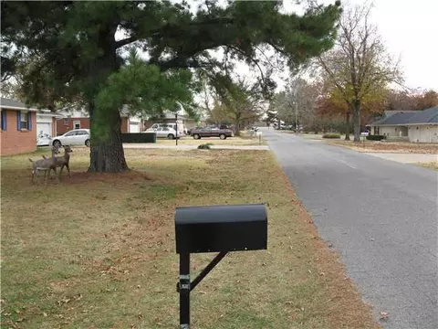 1018 Hampton Rd, Harrah, OK 73045 photo 12