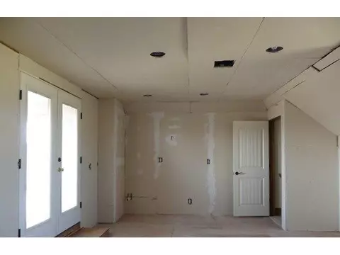 4610 Riverside Dr, Tuttle, OK 73089 photo 8