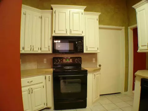 525 Allison Ln, Moore, OK 73160 photo 2