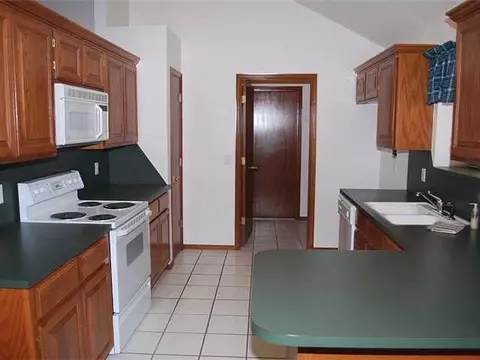 3804 Harmony Dr, Moore, OK 73160 photo 7