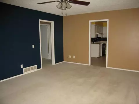 604 Armstrong St, Moore, OK 73160 photo 3