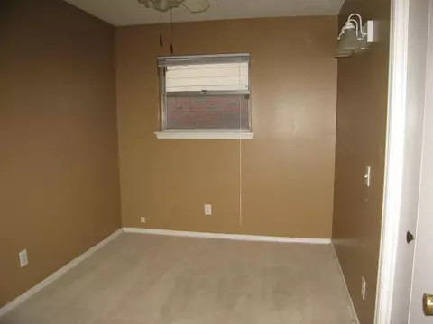 604 Armstrong St, Moore, OK 73160 photo 6