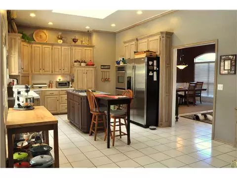 4000 Devon Dr, Edmond, OK 73034 photo 5