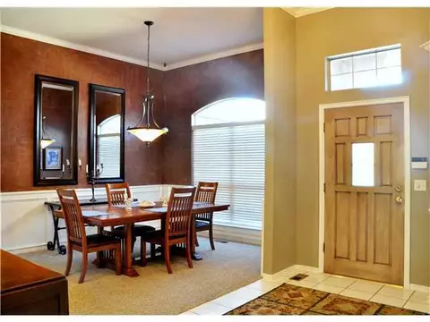 4000 Devon Dr, Edmond, OK 73034 photo 2