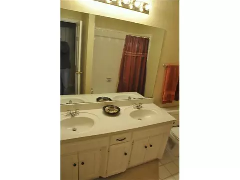 4000 Devon Dr, Edmond, OK 73034 photo 13