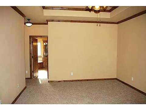 2801 Brookstone Ct, Moore, OK 73160 photo 11