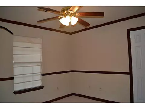 21325 Montgomery Dr, Mcloud, OK 74851 photo 17
