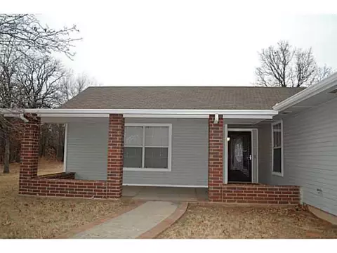 21325 Montgomery Dr, Mcloud, OK 74851 photo 2